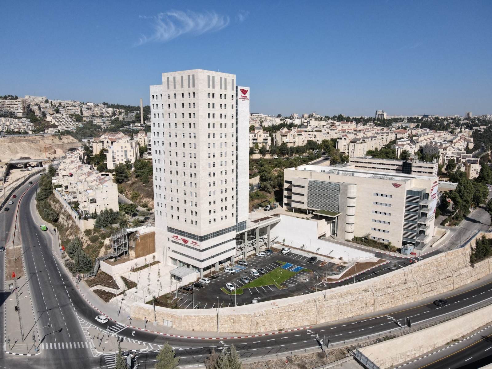 מכללת עזריאלי — מעונות סטודנטים